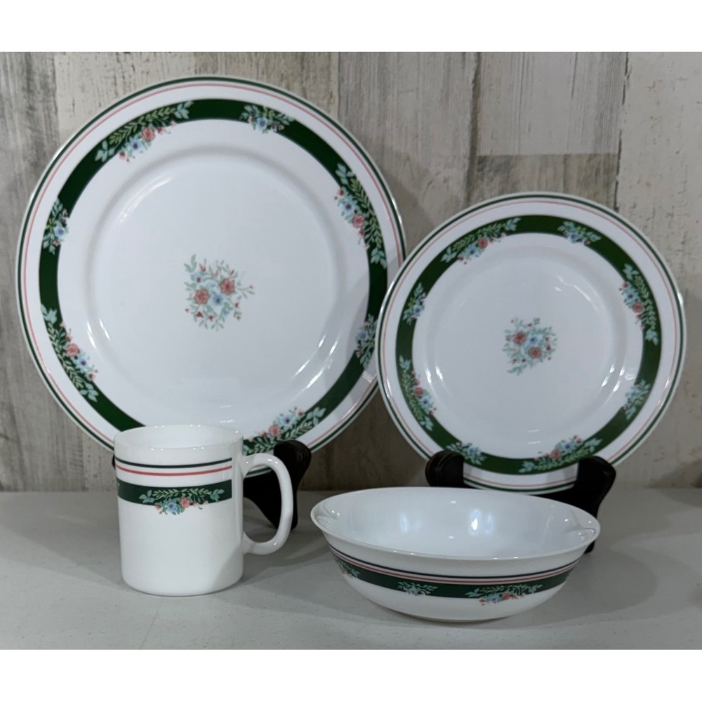 Arcopal Misty Meadow 16pc Dinnerware Set White Green Floral Service for 4 France